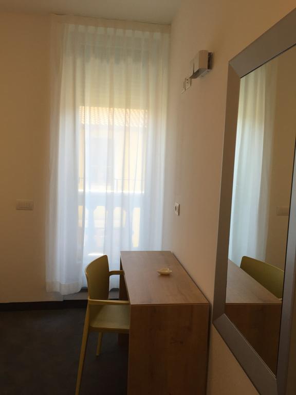 R&B La Calzoleria Hotell Mori Exteriör bild